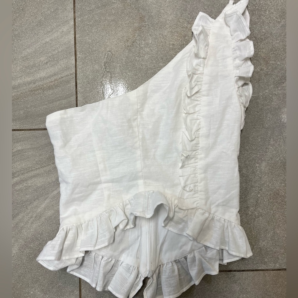 Pepper Mayo one shoulder white linen top